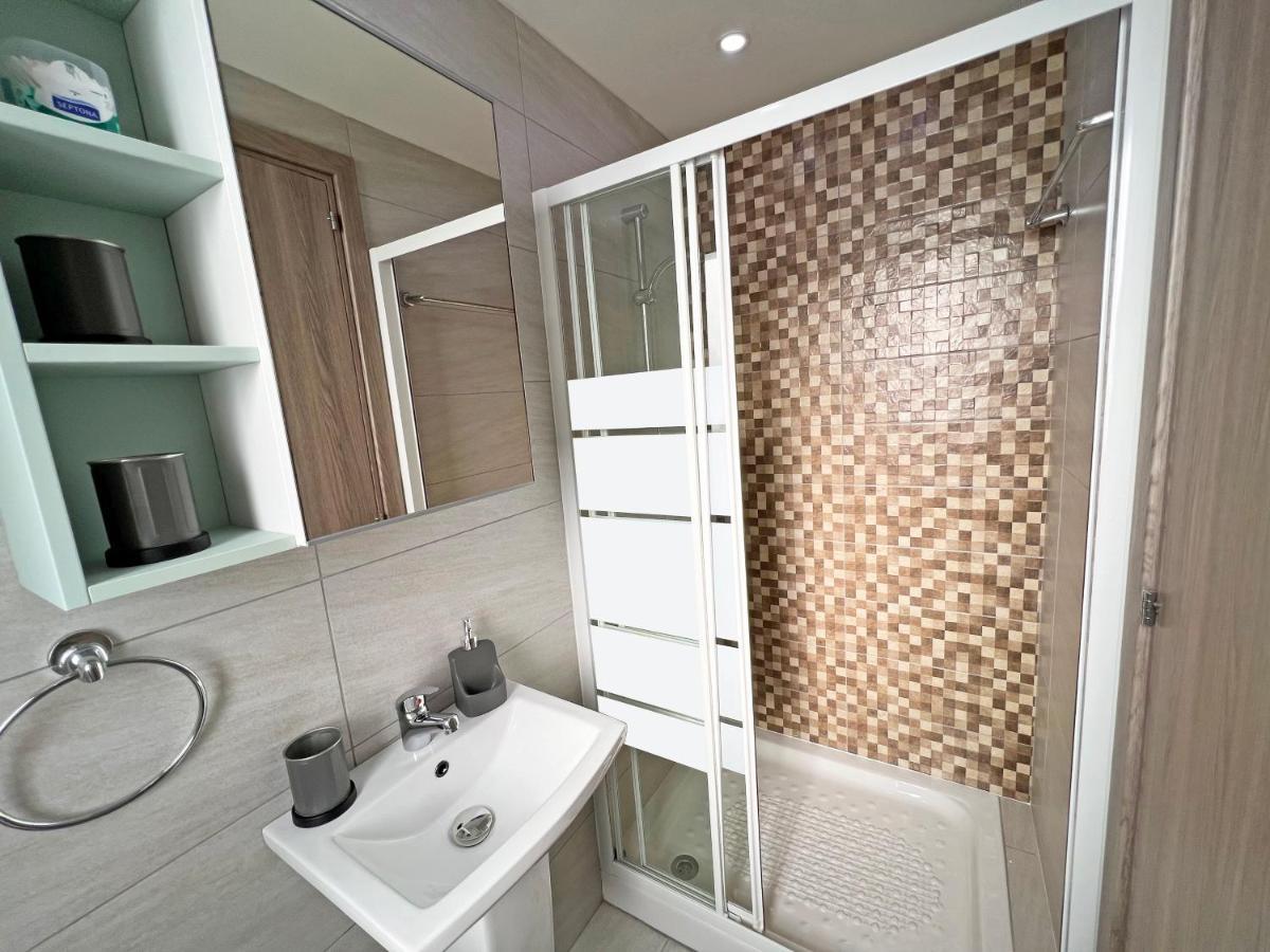 Albert'S Apartment St. Lazarus 401 لارنكا المظهر الخارجي الصورة